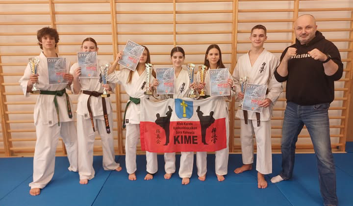 2025-12-13-jaslo-inside